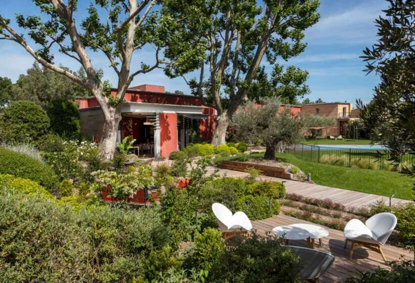 هتل Best Western Plus Le Lavarin