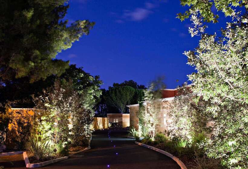 هتل Best Western Plus Le Lavarin