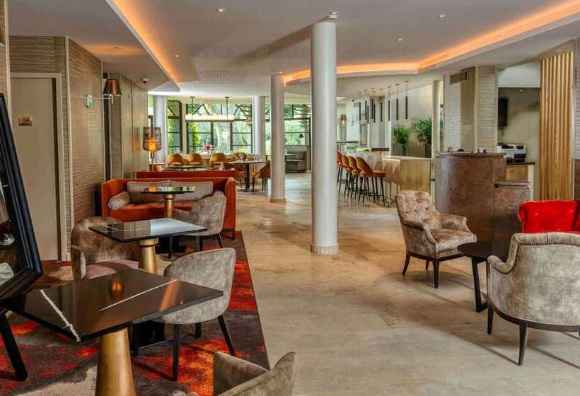 هتل Best Western Plus Le Lavarin