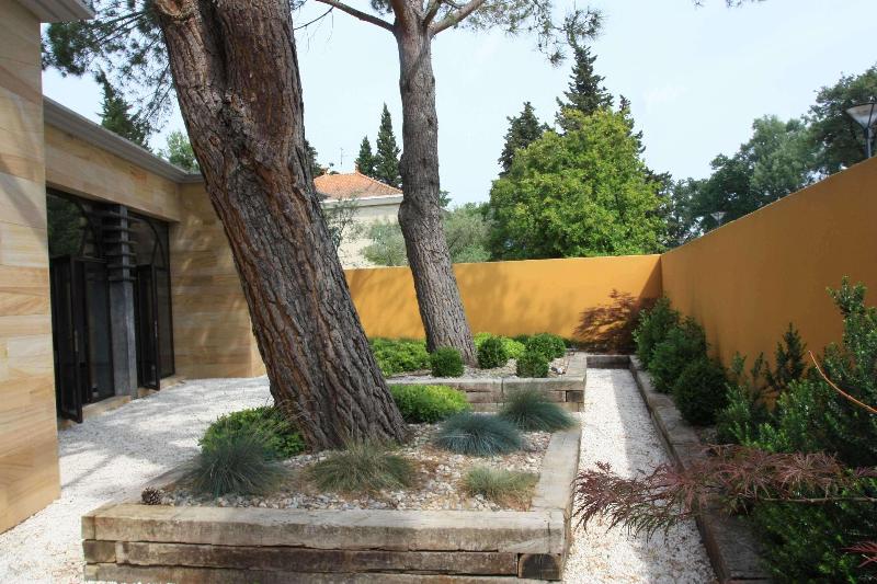 هتل Best Western Plus Le Lavarin