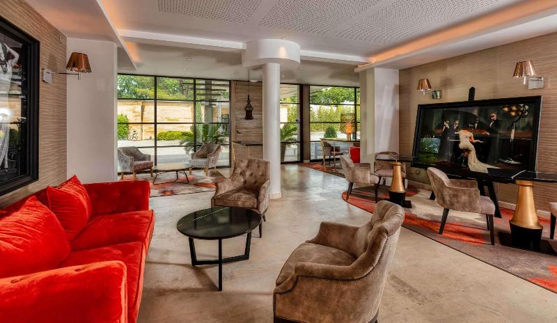 هتل Best Western Plus Le Lavarin