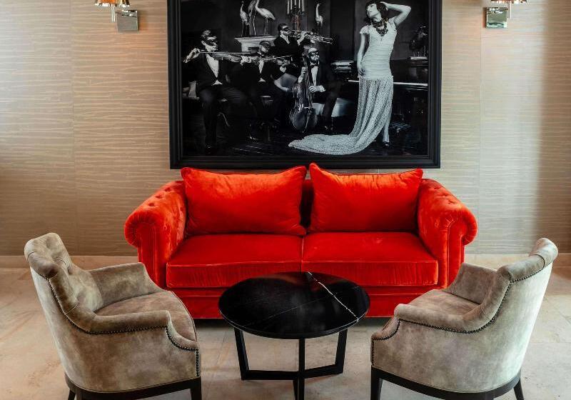 هتل Best Western Plus Le Lavarin