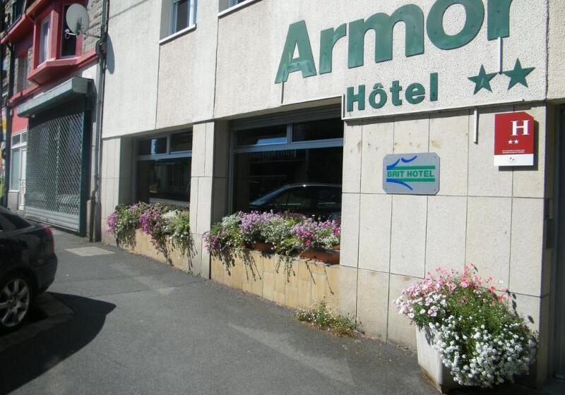 Brit Hotel L Arrivée Guingamp