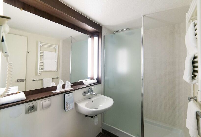 Отель Campanile Agen