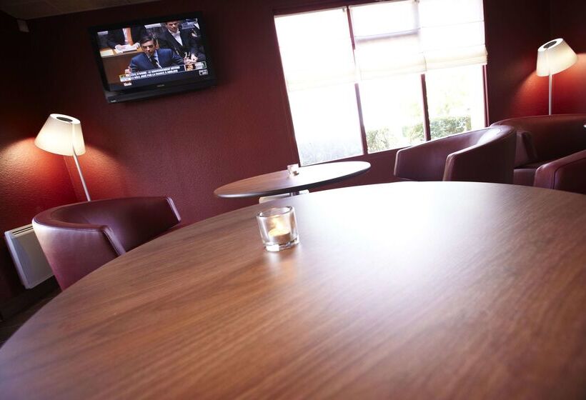 Отель Campanile Agen