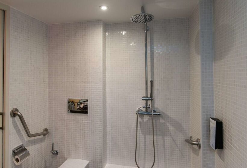 Отель Campanile Agen