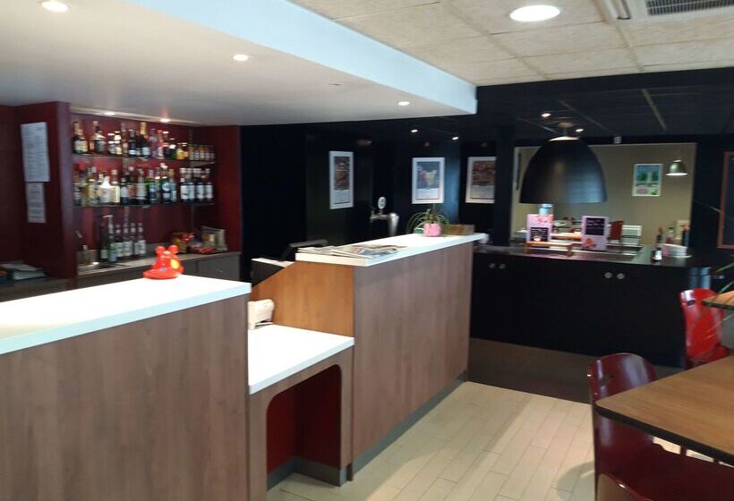 호텔 Campanile Aixlesbains