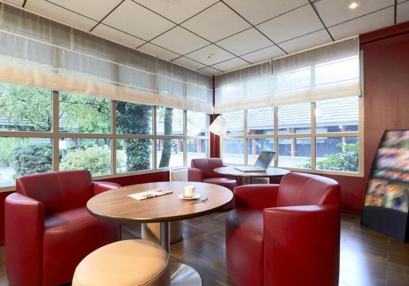 호텔 Campanile Aixlesbains