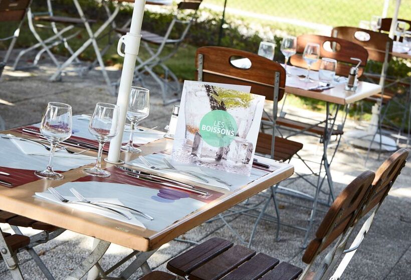 ホテル Campanile Alençon