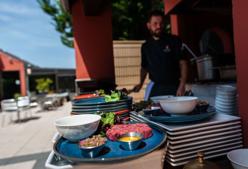 فندق Campanile Beaune