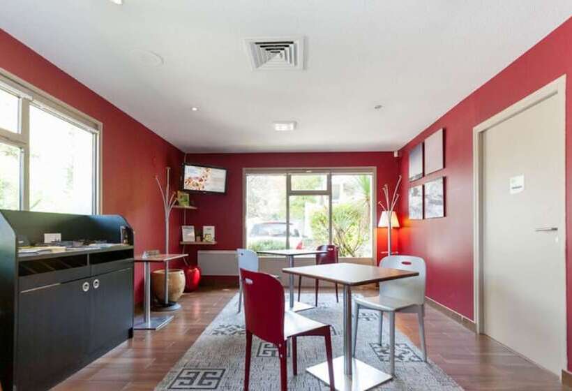 호텔 Campanile Biarritz