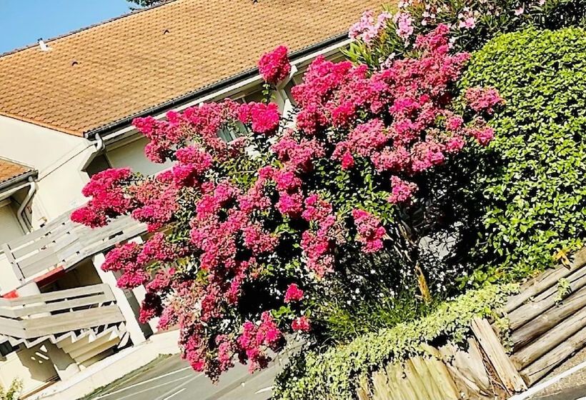 هتل Campanile Bordeaux Nord Le Lac