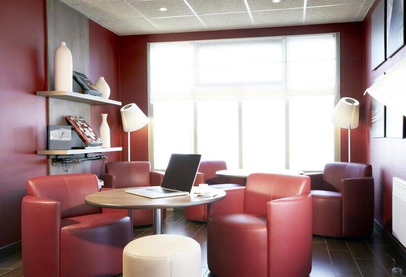 בית מלון כפרי Campanile Brest   Gouesnou Aeroport