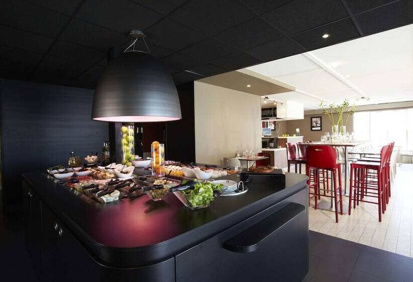 هتل Campanile Calais