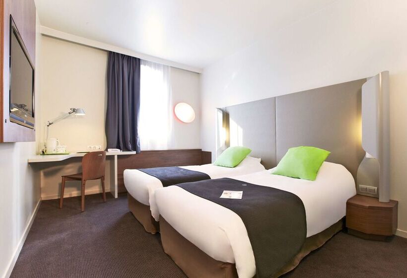 Campanile Hotel Chantilly