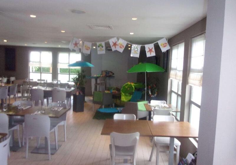 Campanile Hotel Chantilly