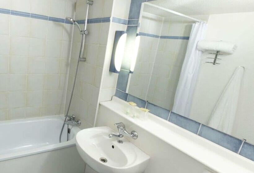 Отель The Originals City, Hôtel A Pic, Cherbourg