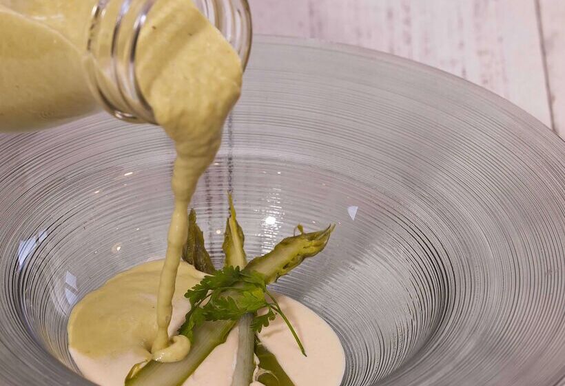 ホテル Campanile Clermont Ferrand Le Brezet