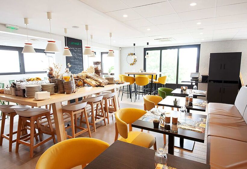 ホテル Campanile Clermont Ferrand Le Brezet