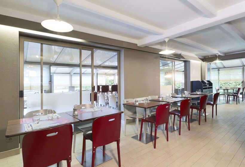 בית מלון כפרי Campanile Colmar Parc Des Expositions