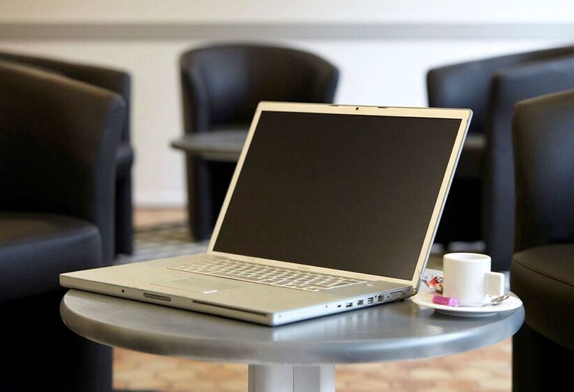 בית מלון כפרי Campanile Dijon Est Saint Apollinaire