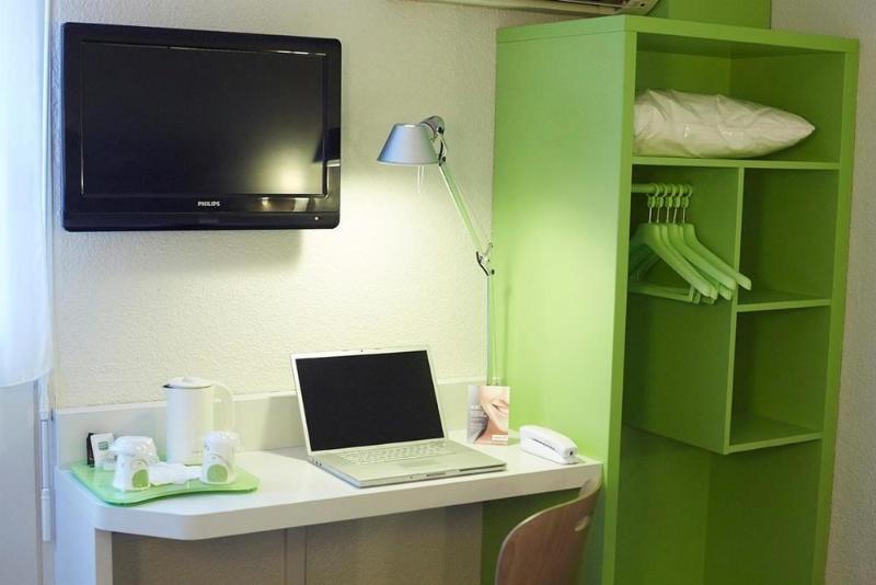 בית מלון כפרי Campanile Dijon Est Saint Apollinaire