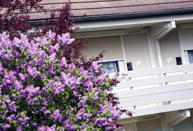 فندق Campanile Dreux