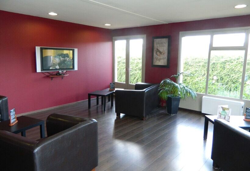 ホテル Campanile Epernay   Dizy 51530