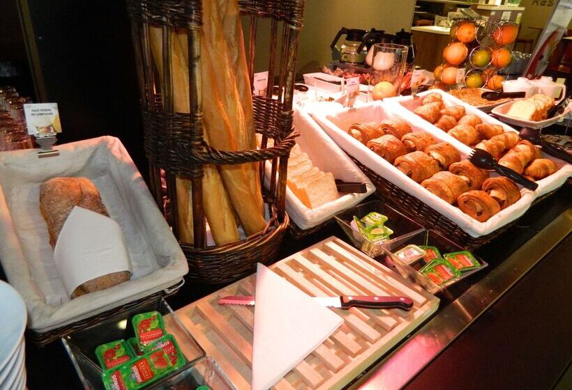 ホテル Campanile Epernay   Dizy 51530