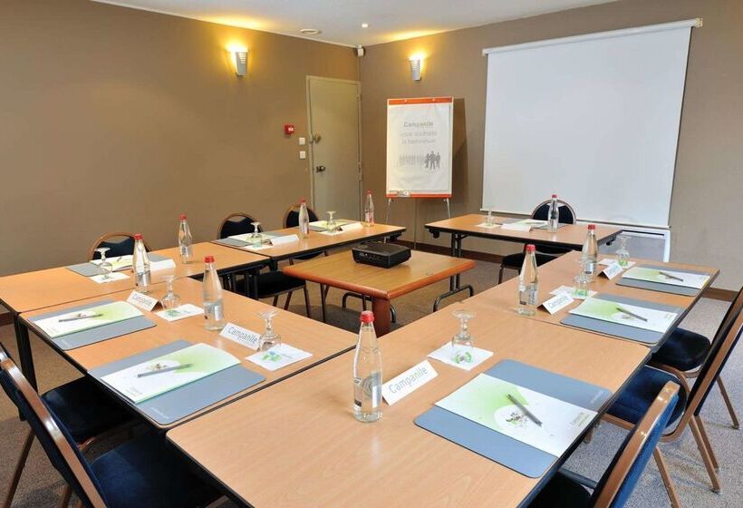 Отель Campanile Grenoble Sud Seyssins