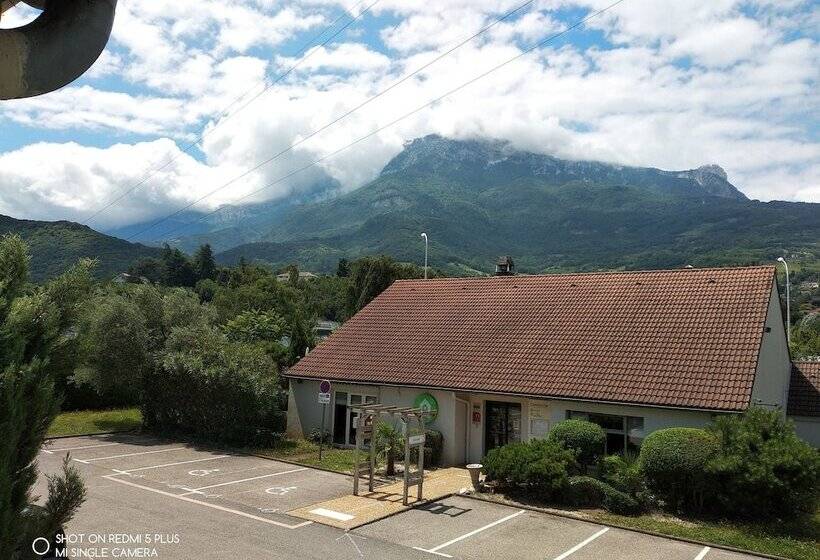 Отель Campanile Grenoble Sud Seyssins
