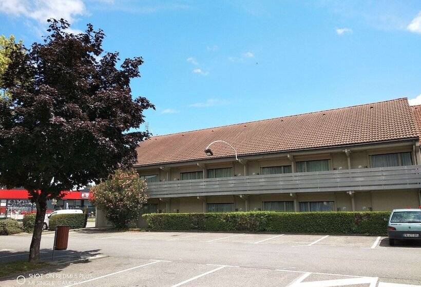 Отель Campanile Grenoble Sud Seyssins