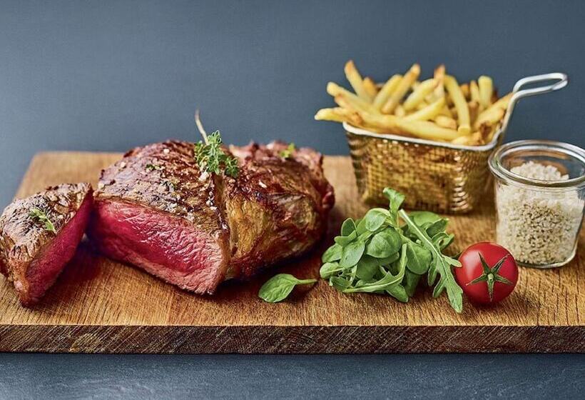 Отель Campanile Grenoble Sud Seyssins