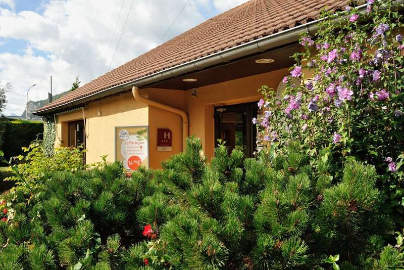 Отель Campanile Grenoble Sud Seyssins