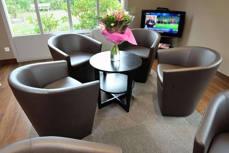 Отель Campanile Grenoble Sud Seyssins