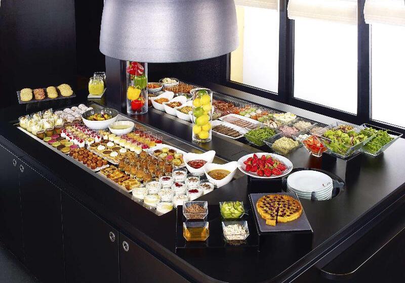 ホテル Campanile Les Ulis   Courtaboeuf