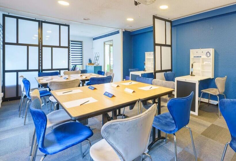 호텔 Campanile Lille Est Villeneuve D Ascq