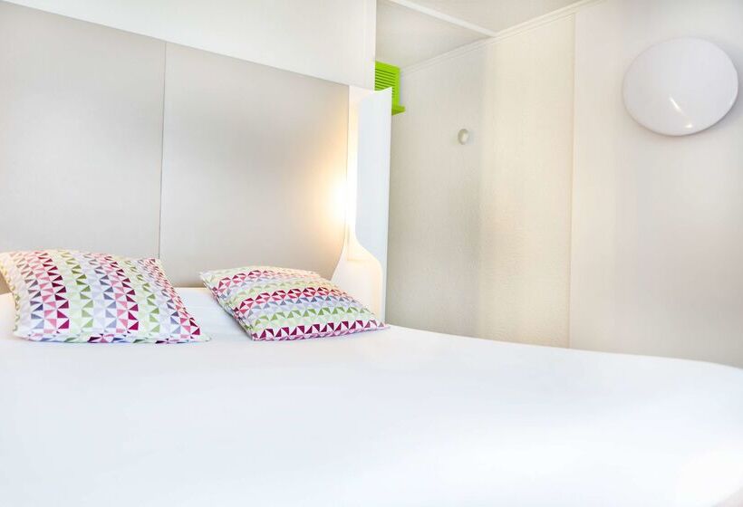 Отель Campanile Marne La Vallee  Torcy