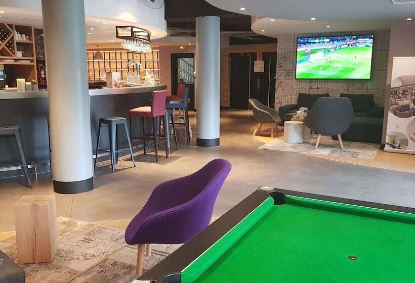 Отель Campanile Marne La Vallee  Torcy