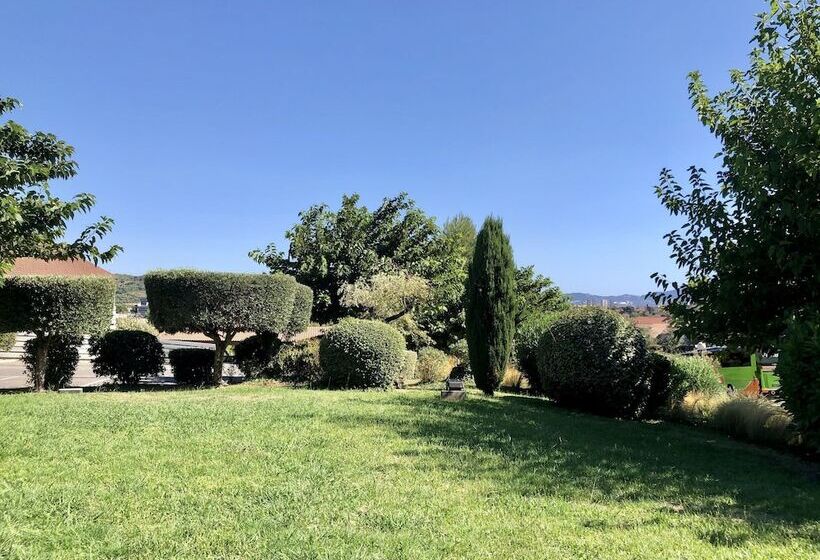 فندق Campanile Marseille Saint Antoine