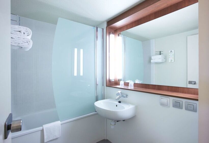 酒店 Campanile Meaux