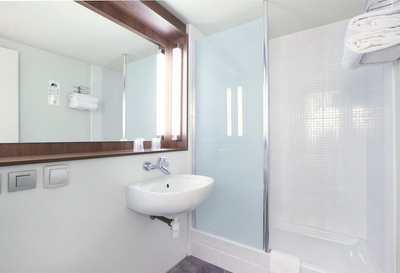 酒店 Campanile Meaux