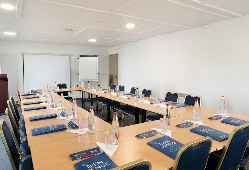 Отель Campanile Morangis Orly