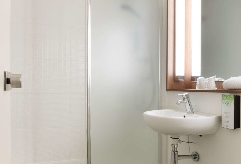 Отель Campanile Morangis Orly