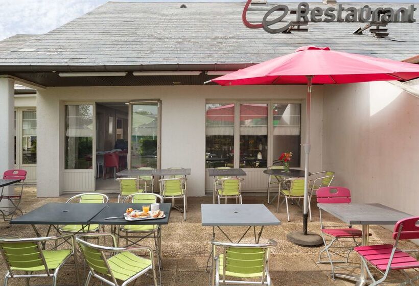 Отель Campanile Morangis Orly