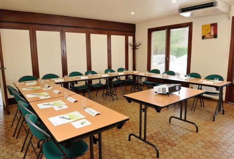 酒店 Campanile Moulins  Avermes