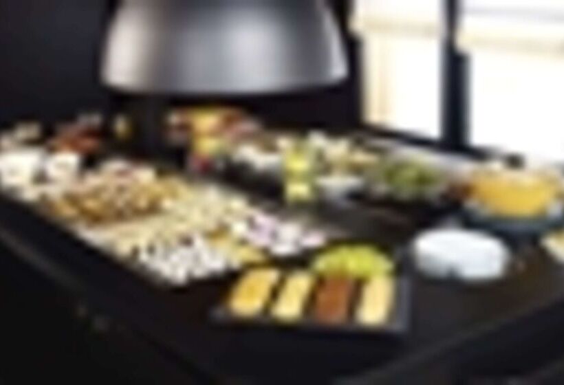 酒店 Campanile Moulins  Avermes