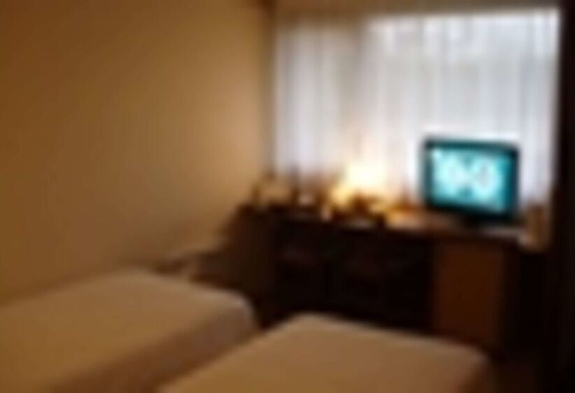 בית מלון כפרי Campanile Moulins  Avermes