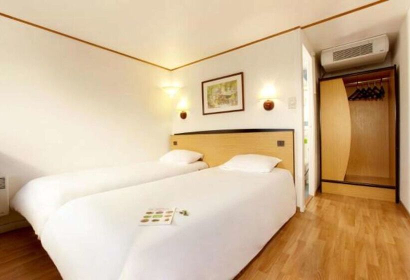 בית מלון כפרי Campanile Moulins  Avermes