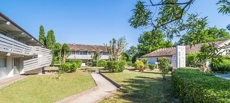 בית מלון כפרי Campanile Nimes Sud  Caissargues